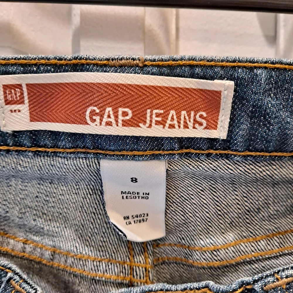 GAP Women's Boyfriend Jeans in Blue - Picture 4 of 6